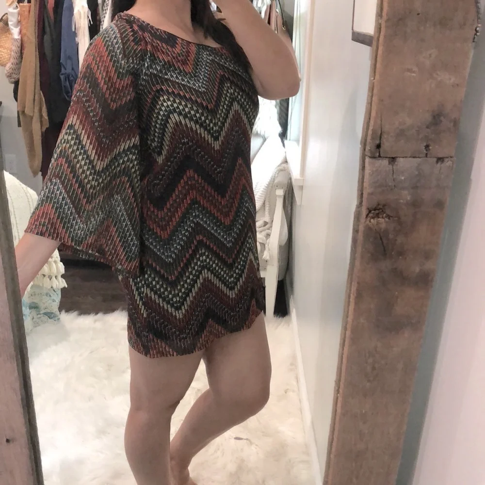 Auditions size large one shoulder chevron dress